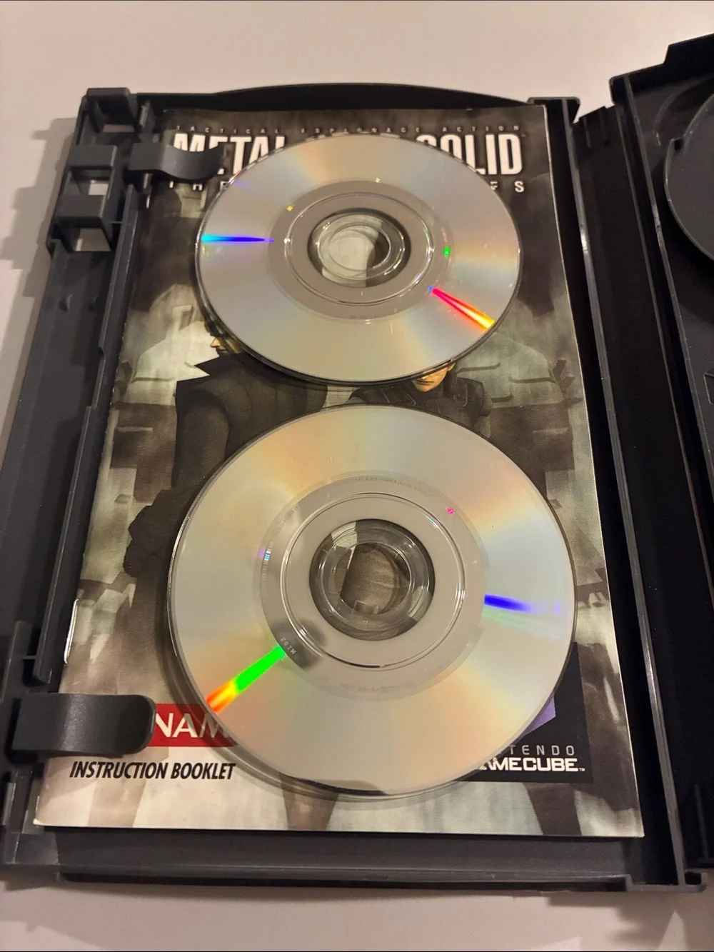 Metal Gear Solid: The Twin Snakes - Black GameCube Complete Game Tested - Picture 3 of 4